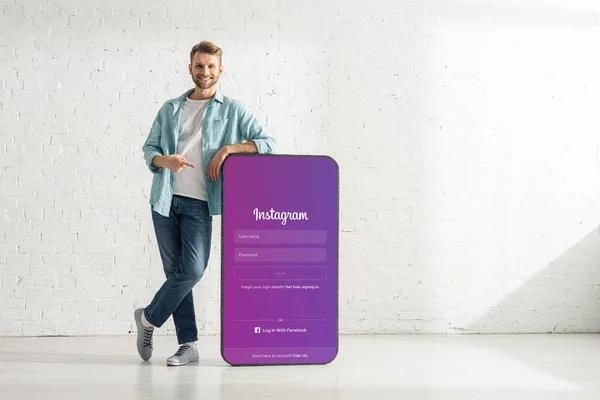 Explore Private IG Profiles Without Login Using Gwaa